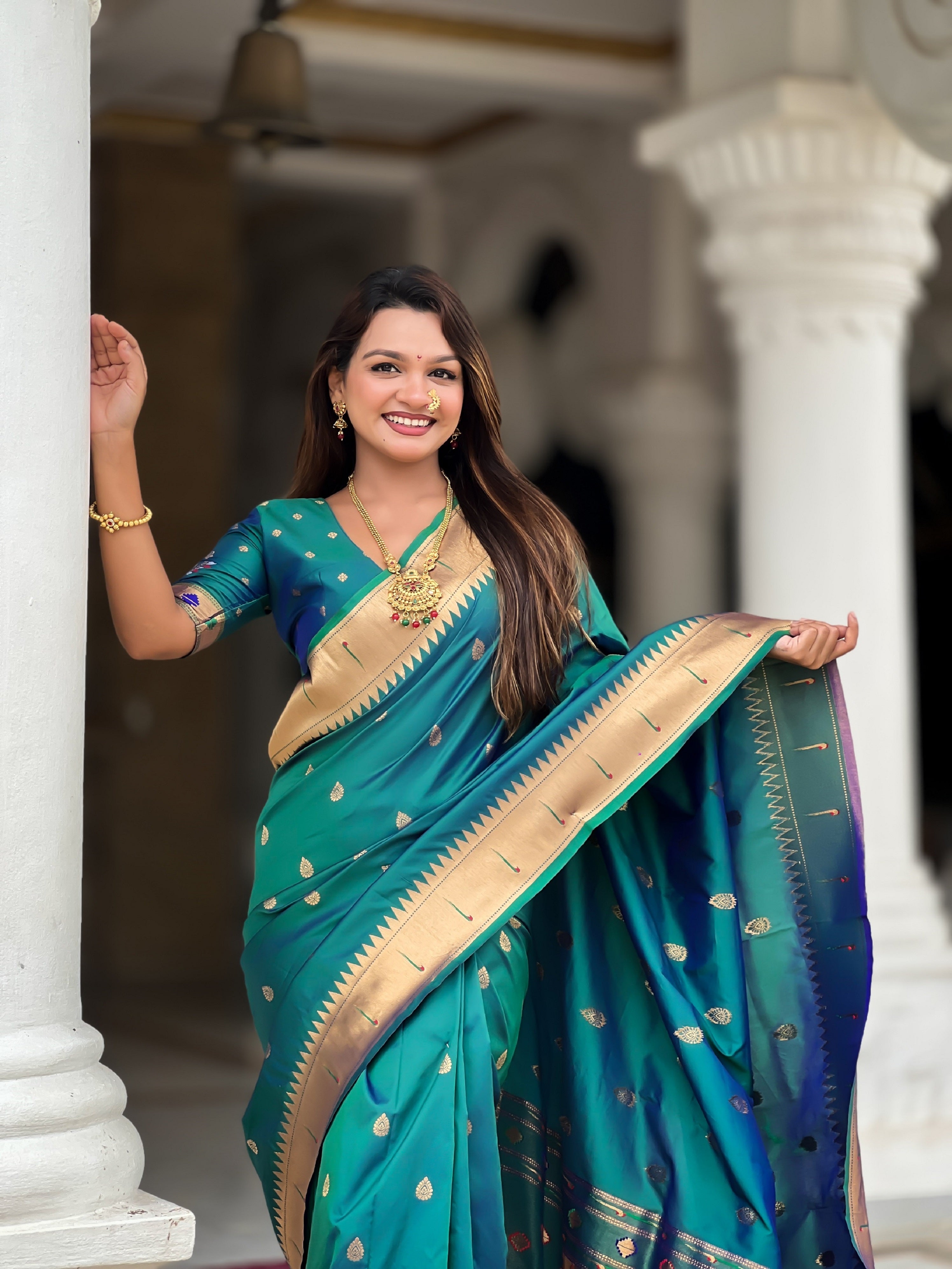 Vedant Vastram Soft Litchi Silk Paithani Jacquard Saree - Rama