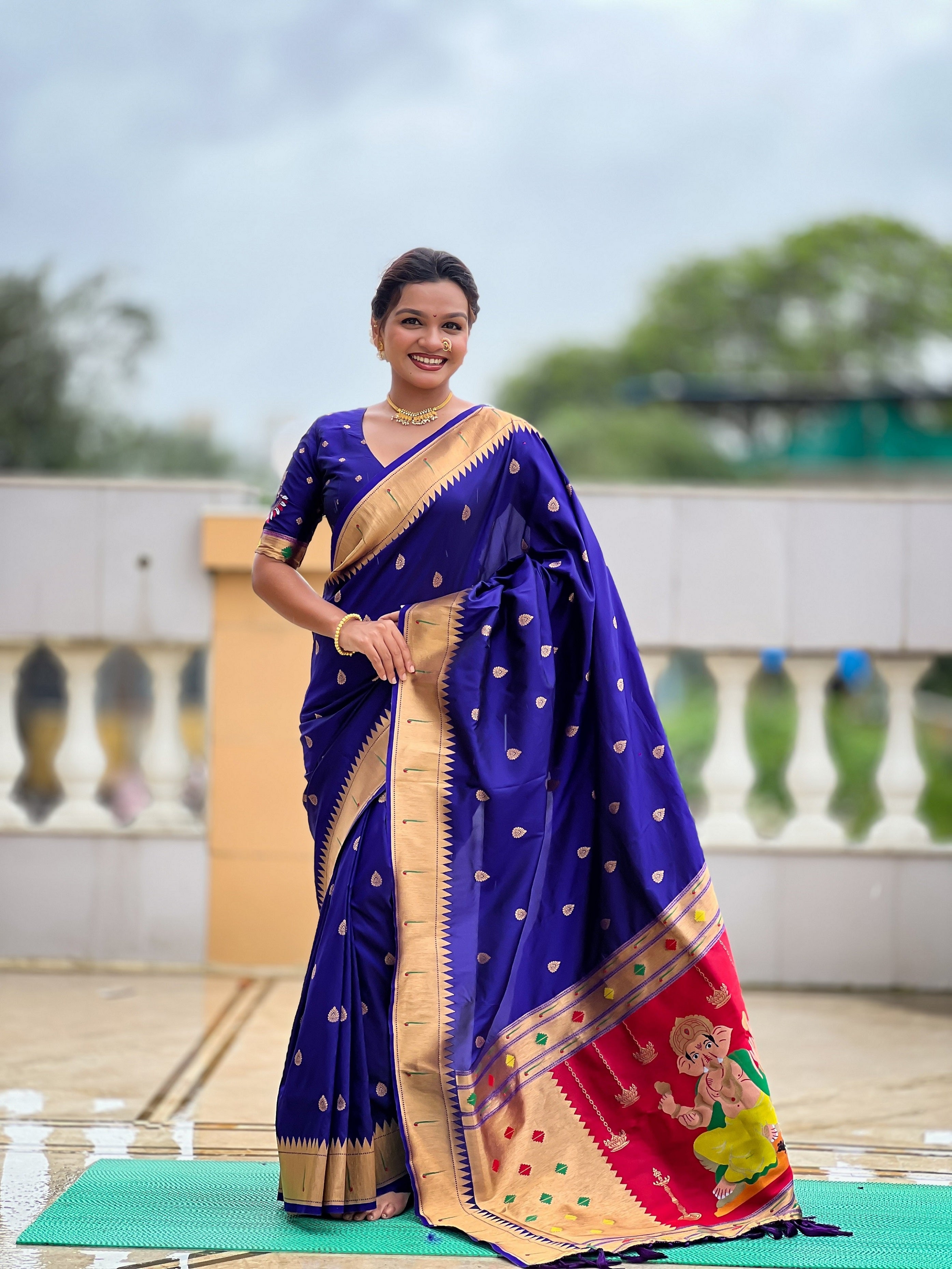 Vedant Vastram Soft Litchi Silk Paithani Jacquard Saree - Blue