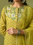 Myshka Women's Yellow Printed Cotton Straight Party Kurta Set