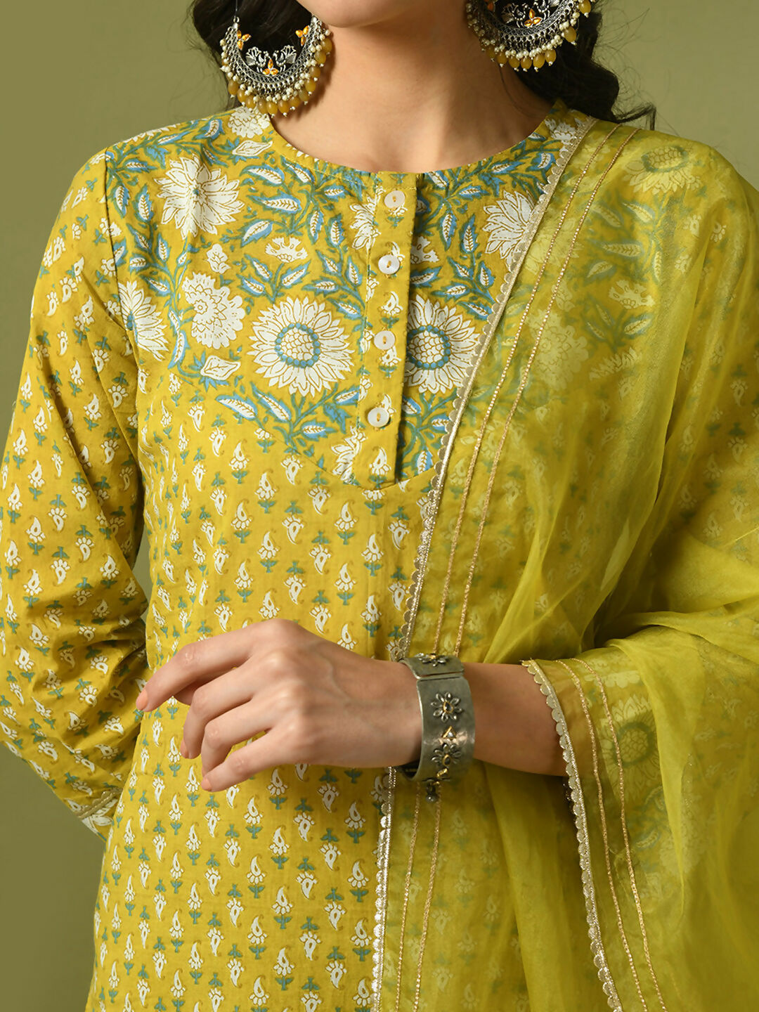 Myshka Women's Yellow Printed Cotton Straight Party Kurta Set