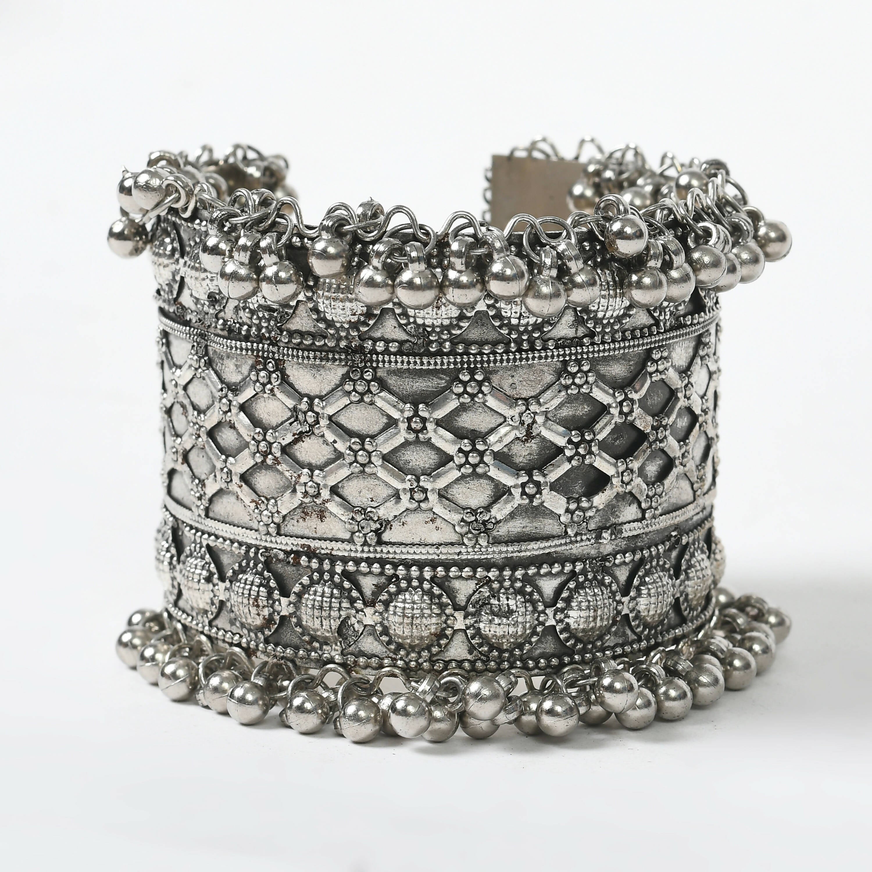 Mominos Fashion Joharkamal Oxidised Silver-Plated Ghungroo Handcraft Bracelet - Design 023 - Distacart