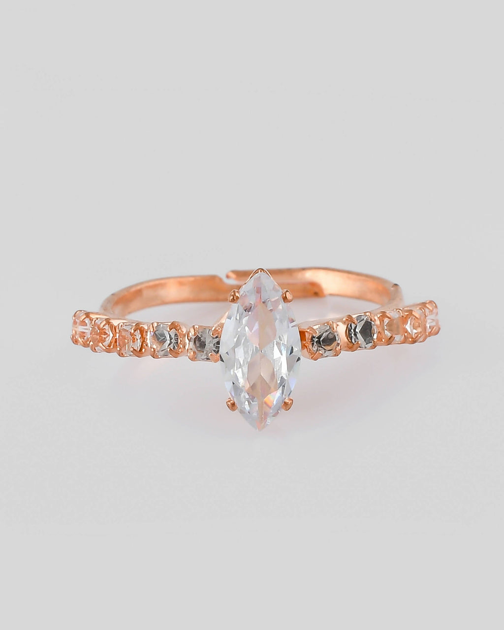 VOJ white CZ-detail Stainless Steel Cubic Zirconia Gold-Polished adjustable finger Ring