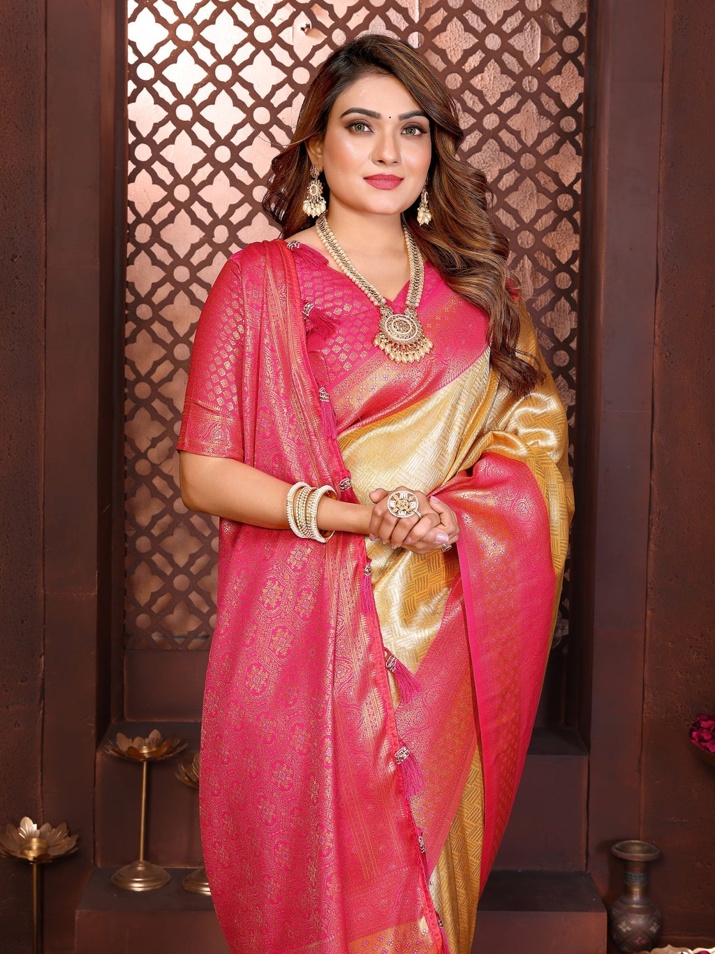 Anaita Banarasi Tissue Silk Saree - Distacart