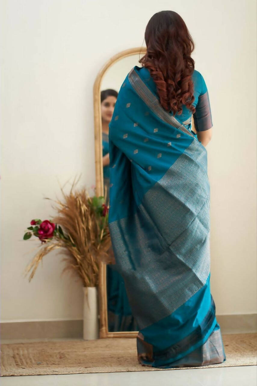DEIANA'S Beautiful Designer Golden zari Soft Lichi Silk Saree - Firozi