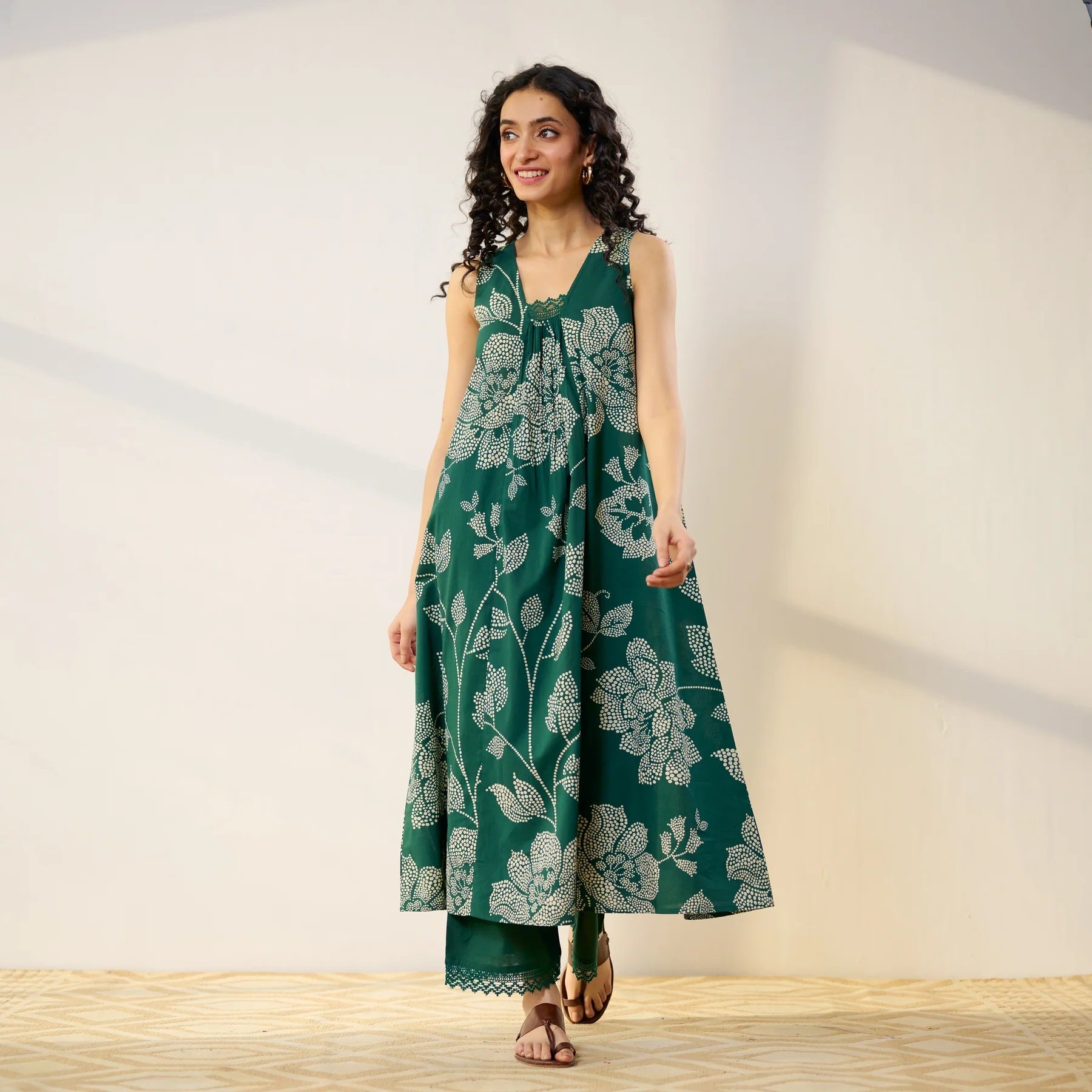 Pimu Women Floral Printed Pleated Pure Cotton Kurta with Palazzos-Green