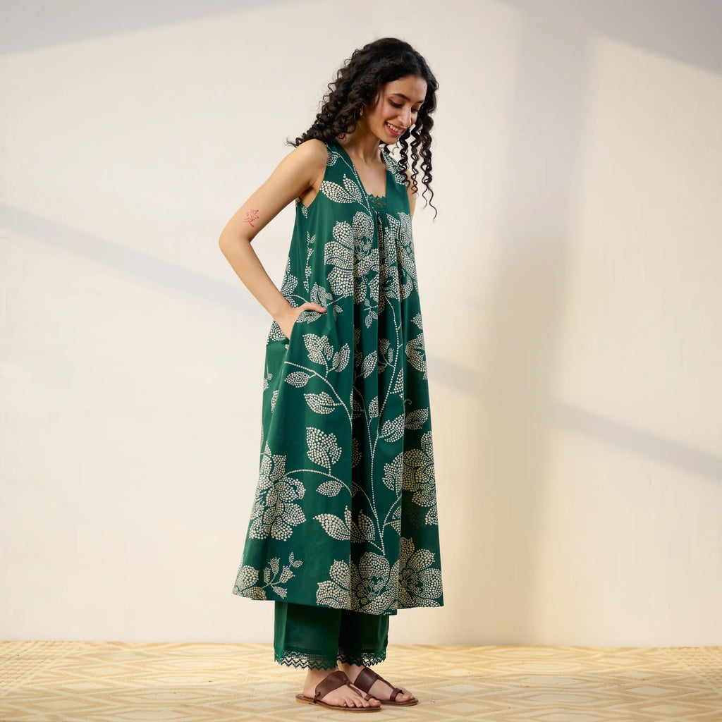 Pimu Women Floral Printed Pleated Pure Cotton Kurta with Palazzos-Green