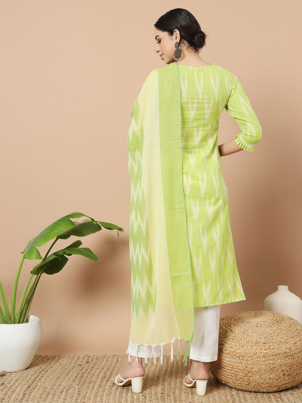 Yufta Green Cotton Ikat Kurta Dupatta Set