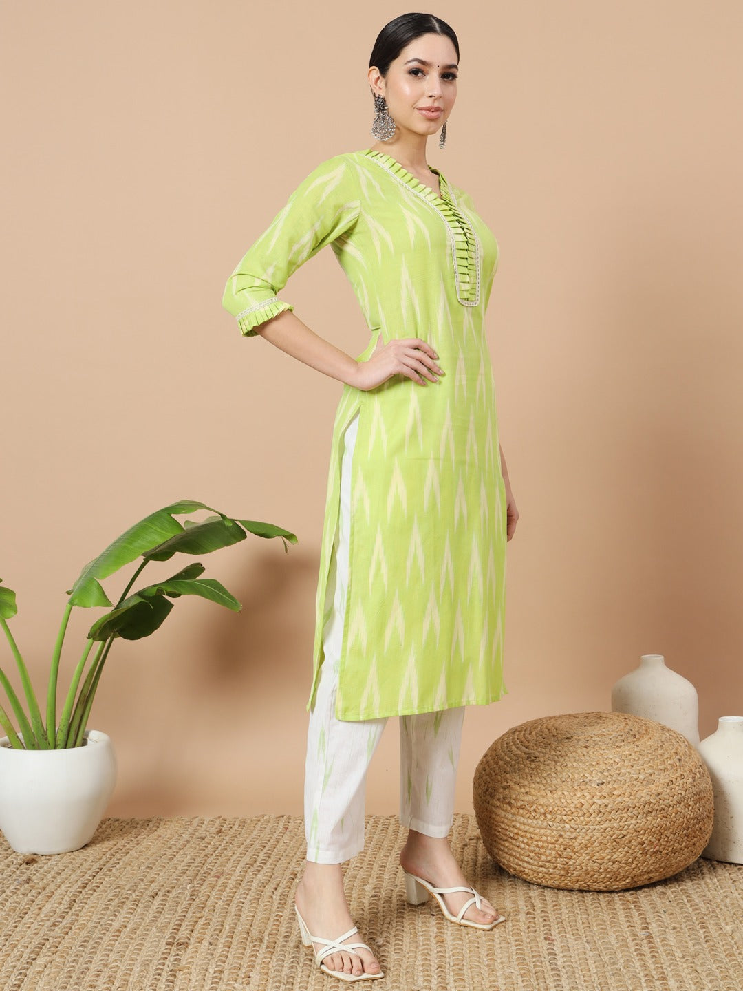 Yufta Green Cotton Ikat Kurta Dupatta Set