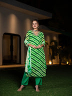 Yufta Green Leheriya Print Poly Georgette Straight Suit Set