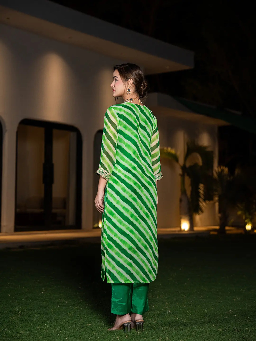Yufta Green Leheriya Print Poly Georgette Straight Suit Set