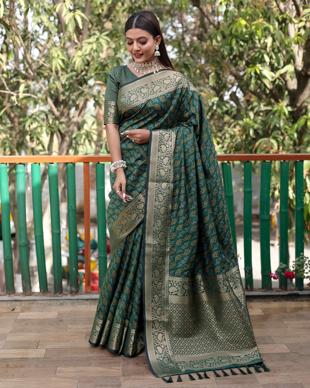 Lorenvalley Premium Bandhej Patola Silk Sarees with kanchi Borders and Contrast Zari Weaving borders Saree - Green