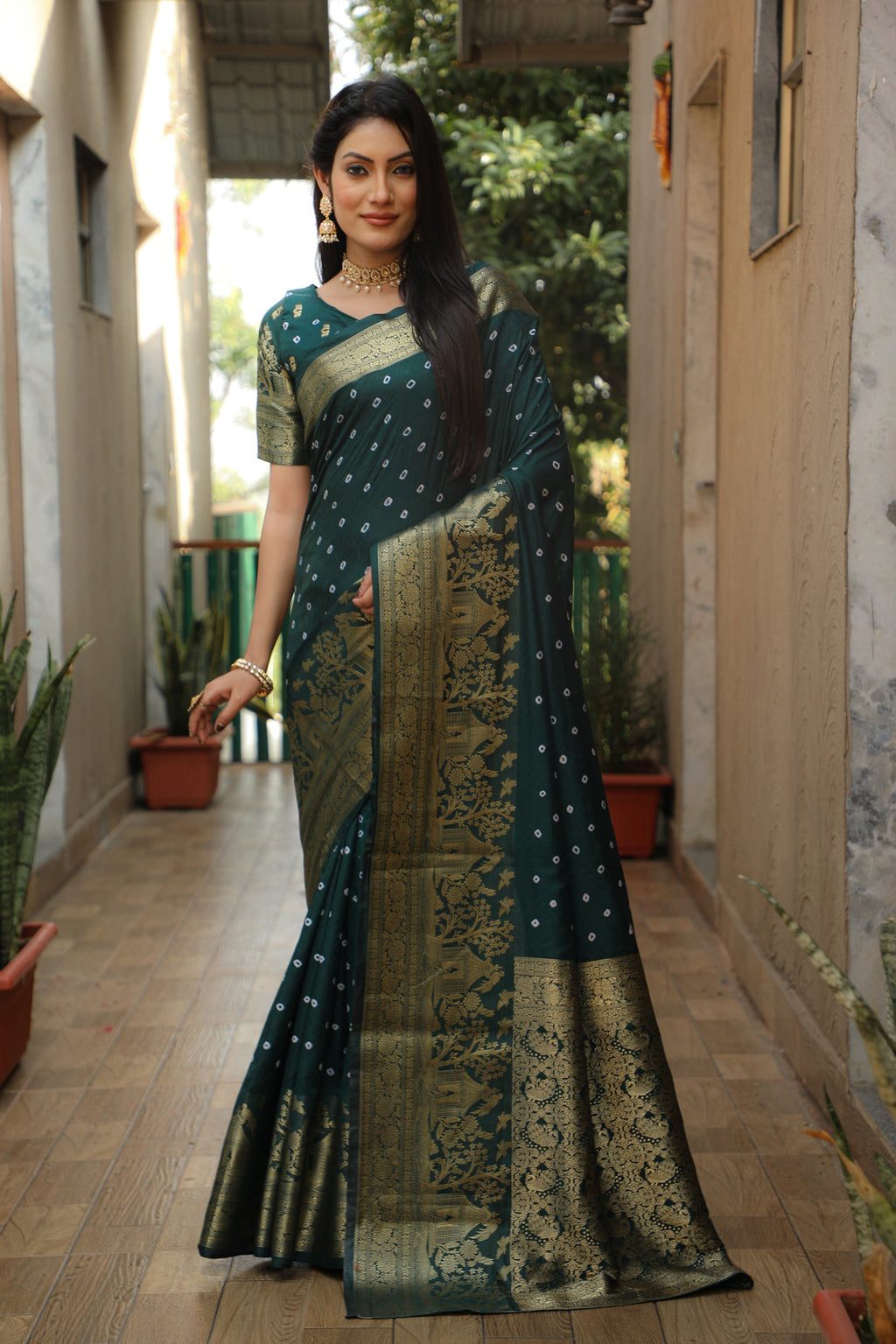 Lorenvalley Premium Pure Handmade Bandhej Kanjivaram silk saree with Zari Weaving Rich Pallu saree - Green