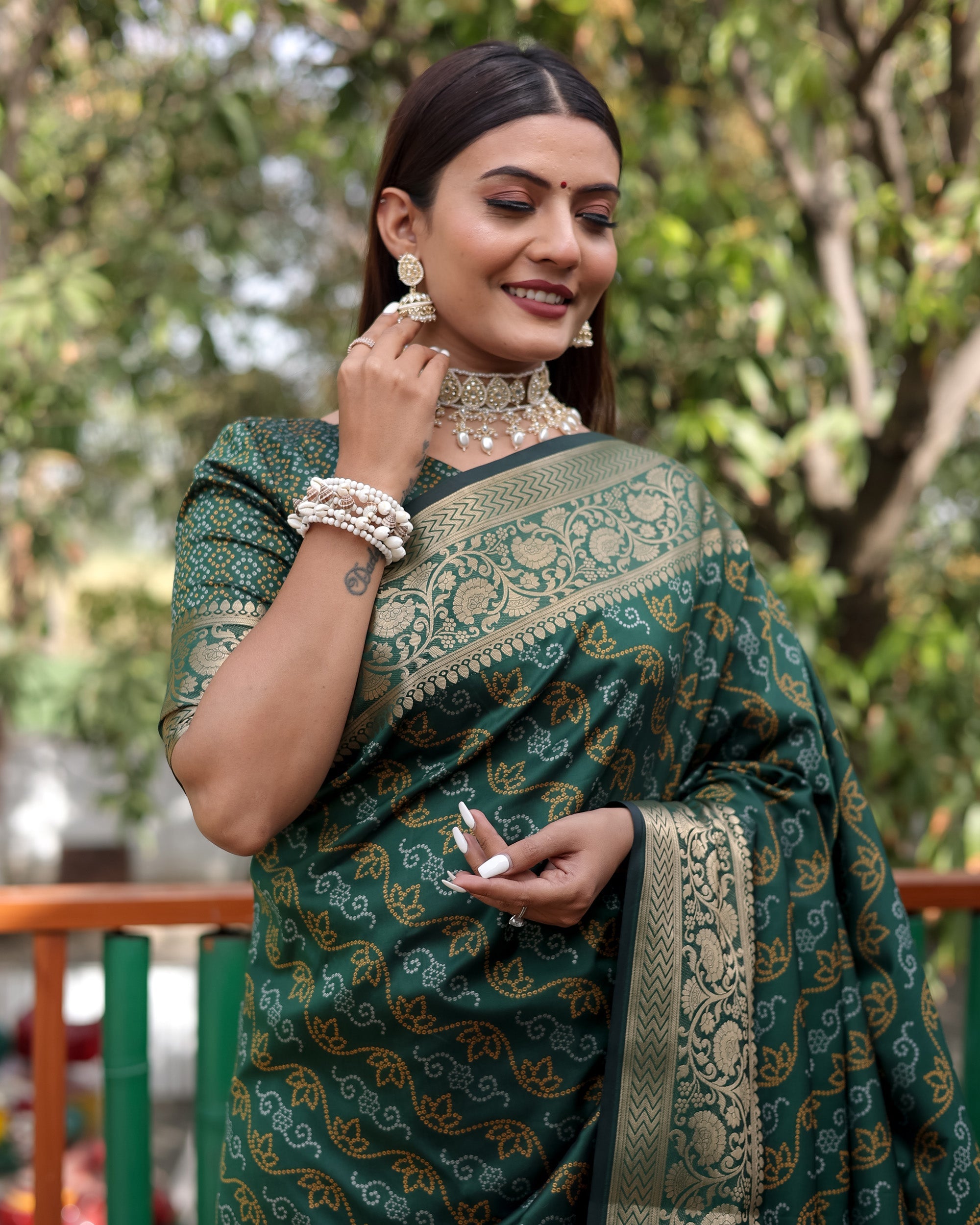 Lorenvalley Premium Bandhej Patola Silk Sarees with kanchi Borders and Contrast Zari Weaving borders Saree - Green