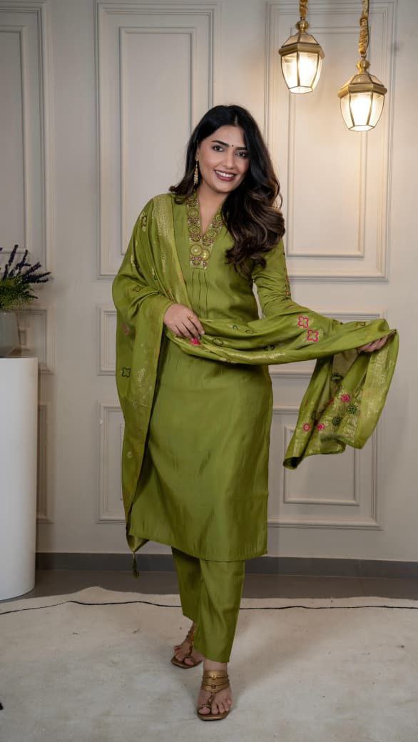Lorenvalley Fashion Green Roman Silk Embroidery Sequence Work Kurta Pant with Dupatta - Distacart