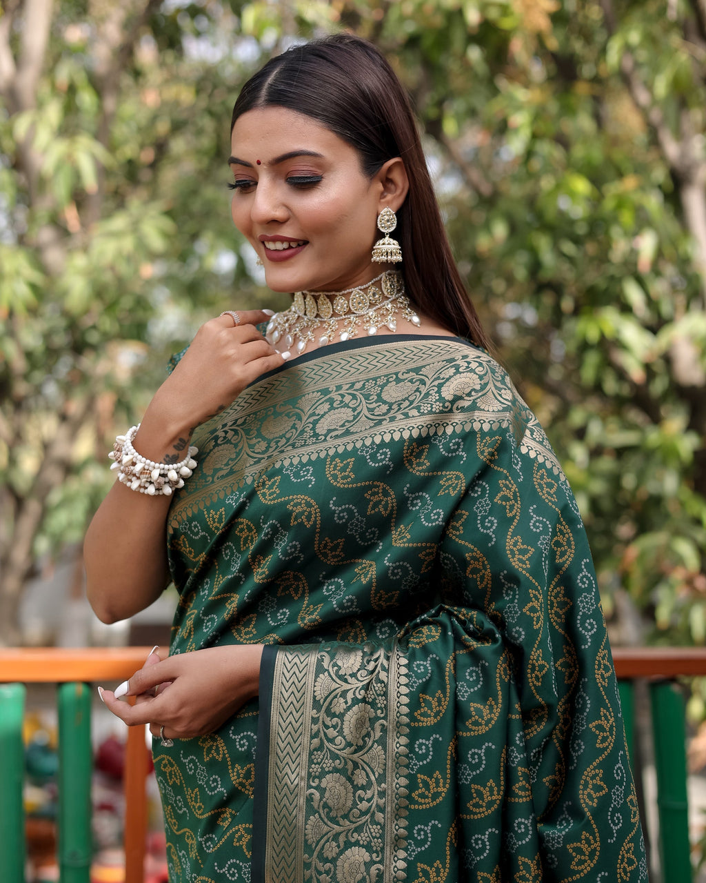 Lorenvalley Premium Bandhej Patola Silk Sarees with kanchi Borders and Contrast Zari Weaving borders Saree - Green