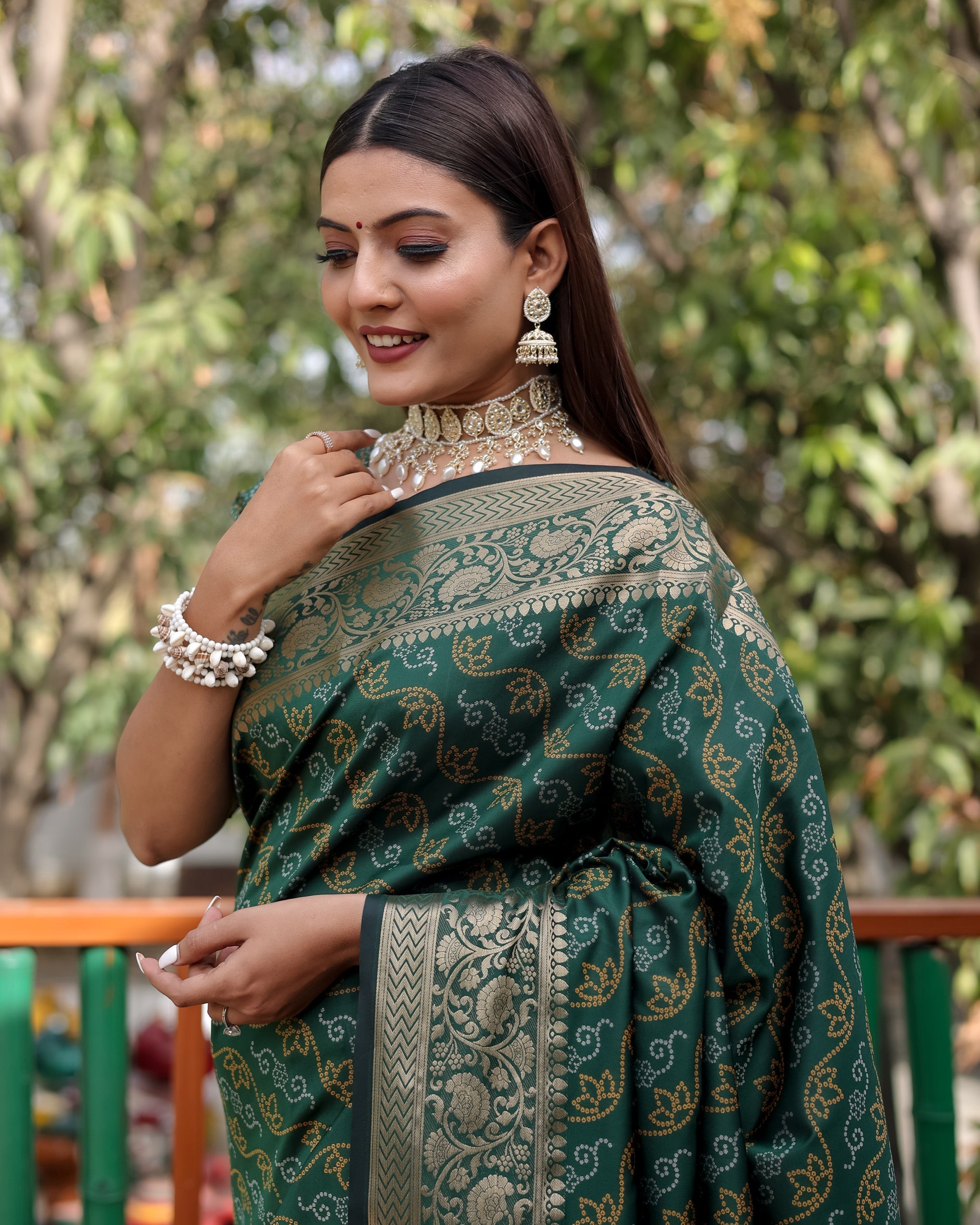 Lorenvalley Premium Bandhej Patola Silk Sarees with kanchi Borders and Contrast Zari Weaving borders Saree - Green