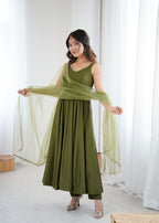 Lorenvalley Fashion Green Pure Romansilk Chanderi Fabric Yoke Fancy Lace Work Anarkali Kurta Pant With Dupatta Set