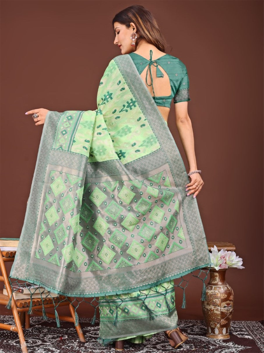 Anaita Green Banarasi Silk Saree With Blouse - Distacart