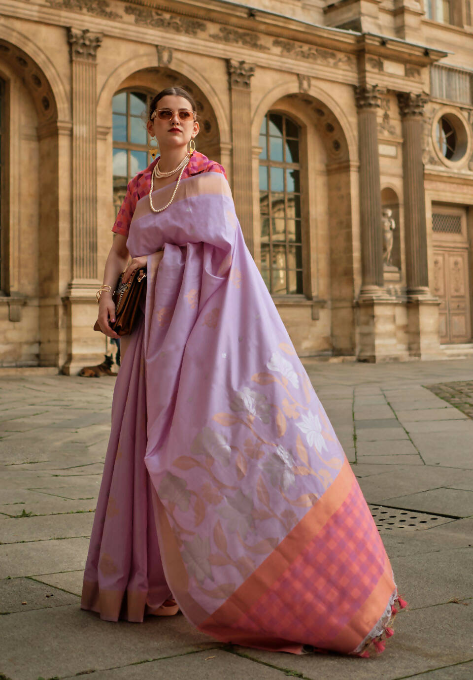 Crocus Purple & Peachsoft Handloom Sik Zari & Thread Work, Contrast Pallu Saree - Rajtex Kube Silk