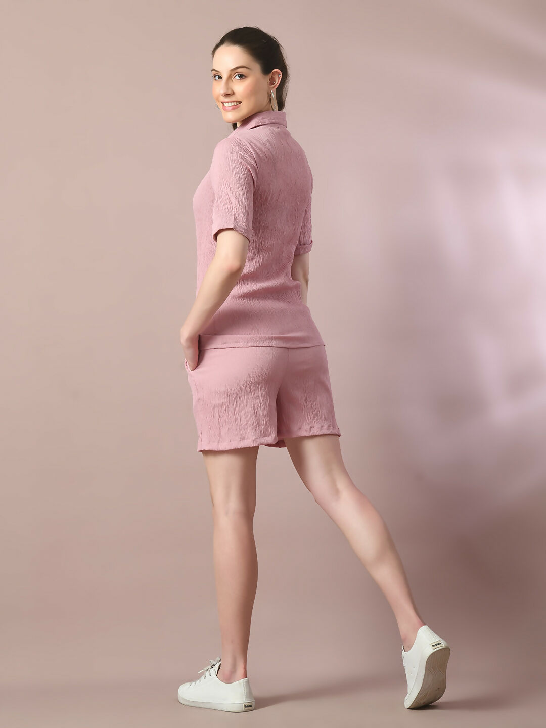 Myshka Women's Pink Solid Shirt Collar Party Shirt With Shorts Co-ord set