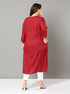 Sztori Plus Size Floral Yoke Design Thread Work Straight Kurta