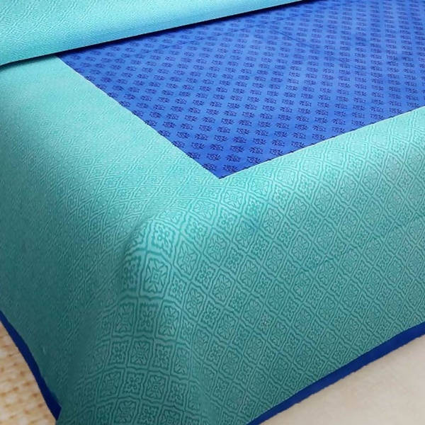 Vamika Printed Cotton Blue Bedsheet With Pillow Covers (LEOC_GADD_B)