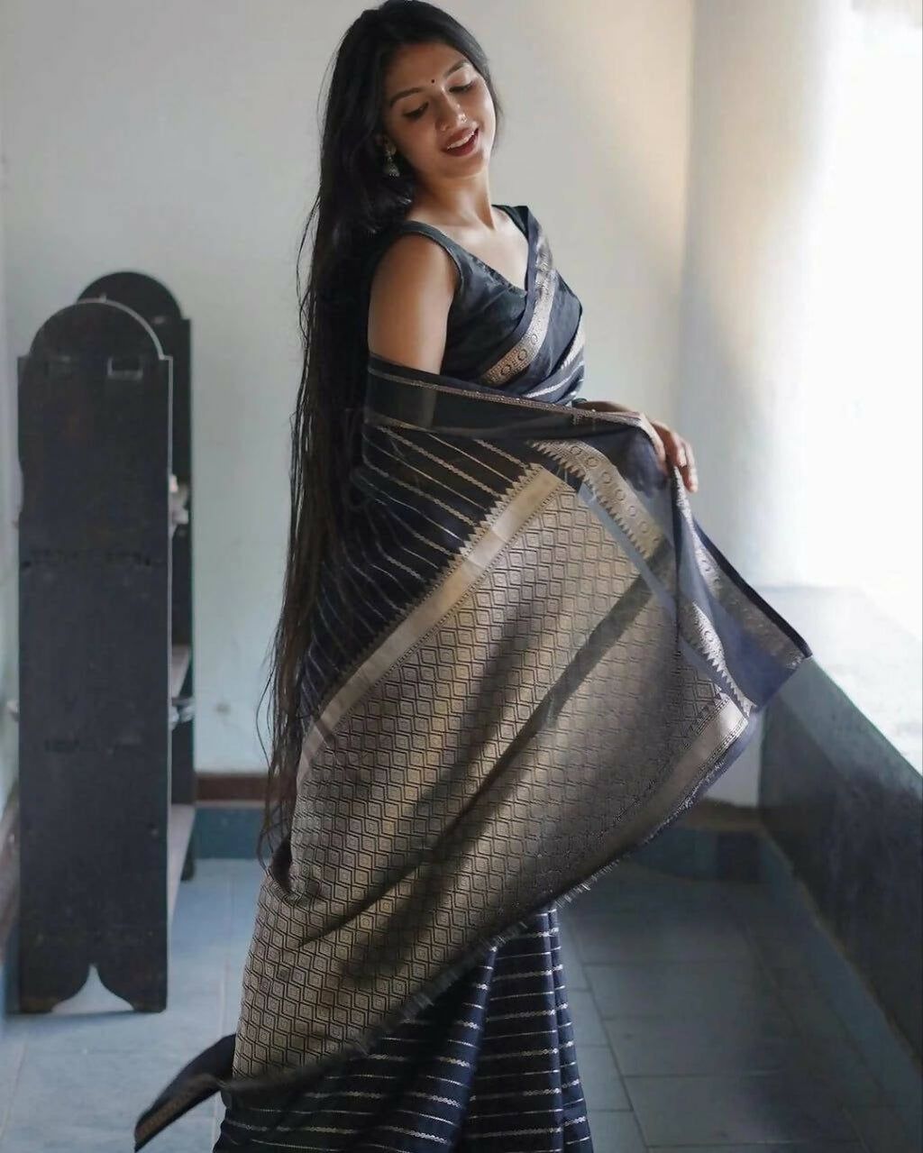 DEIANA'S Beautiful Designer Golden zari Soft Lichi Silk Saree - Black