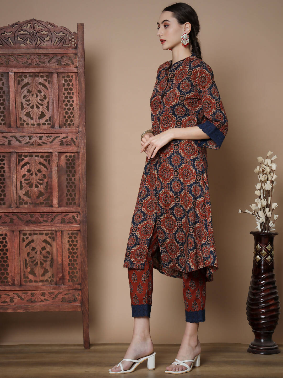Myshka Women's Multi A-Line Kurta & Trousers With Dupatta