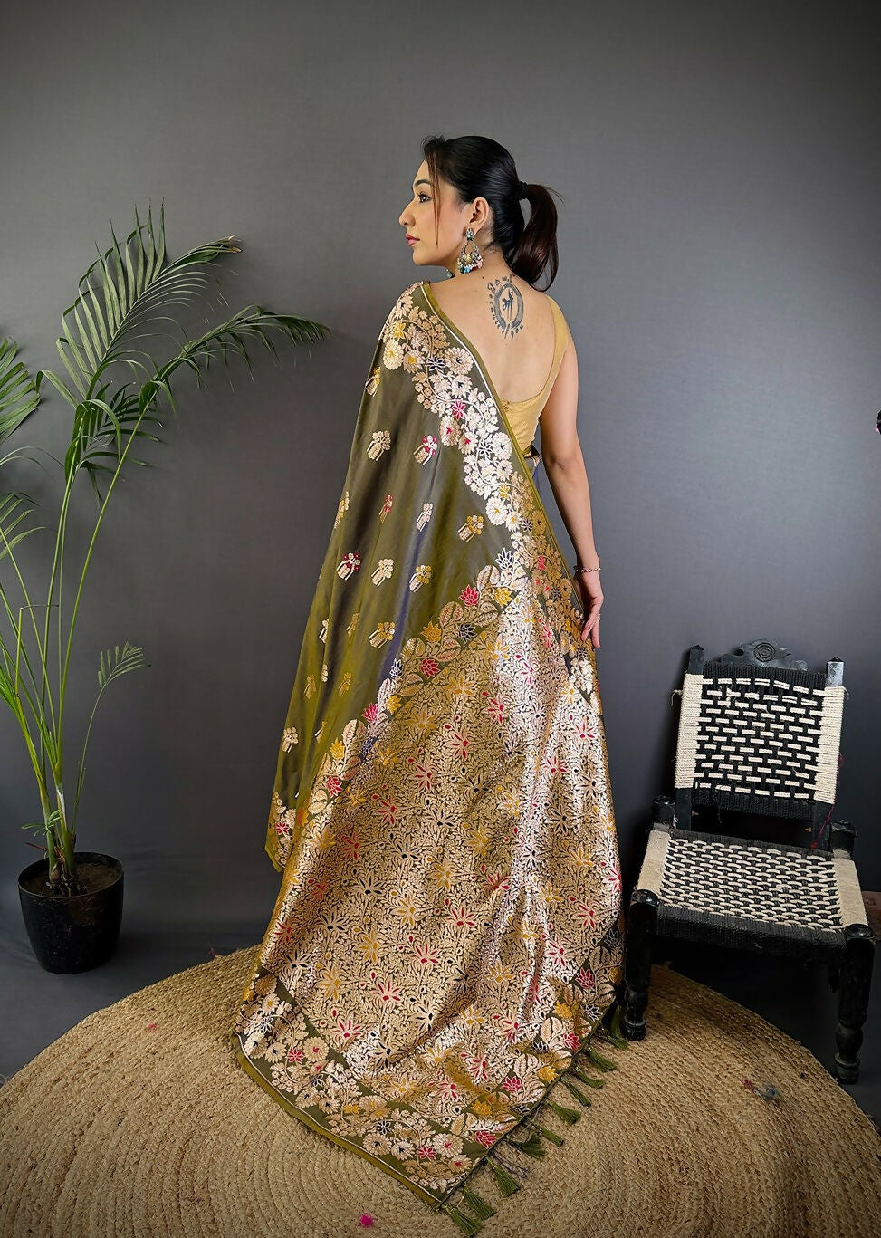 Joban Fashion Meenakari Mehendi Green Woven Soft Silk Saree - Distacart