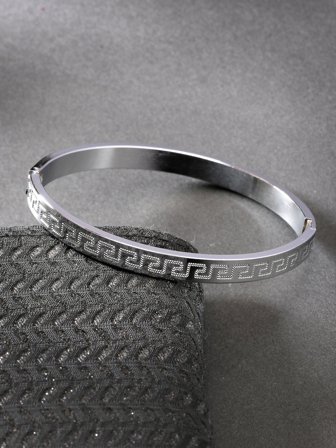 NVR Men's Silver-Plated Stainless Steel Kada Bracelet - Distacart