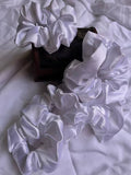Diva Globe Cloud White Scrunchies