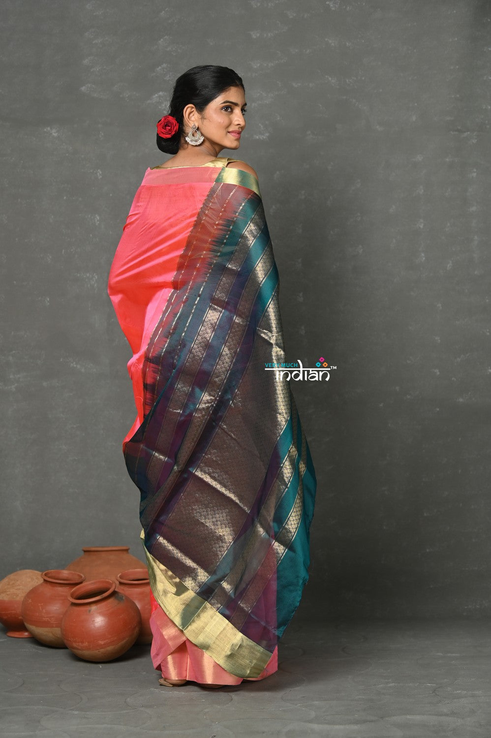 Very Much Indian Handloom Pure Cotton Silk Saree With Golden Border - Pink