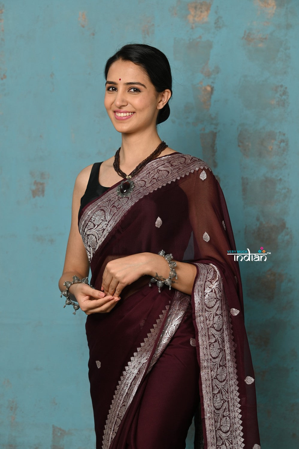 Very Much Indian Suhaani - Handloom Khaddi Georgette Saree With Sleek Border - Maroon (Silk Mark) - Distacart