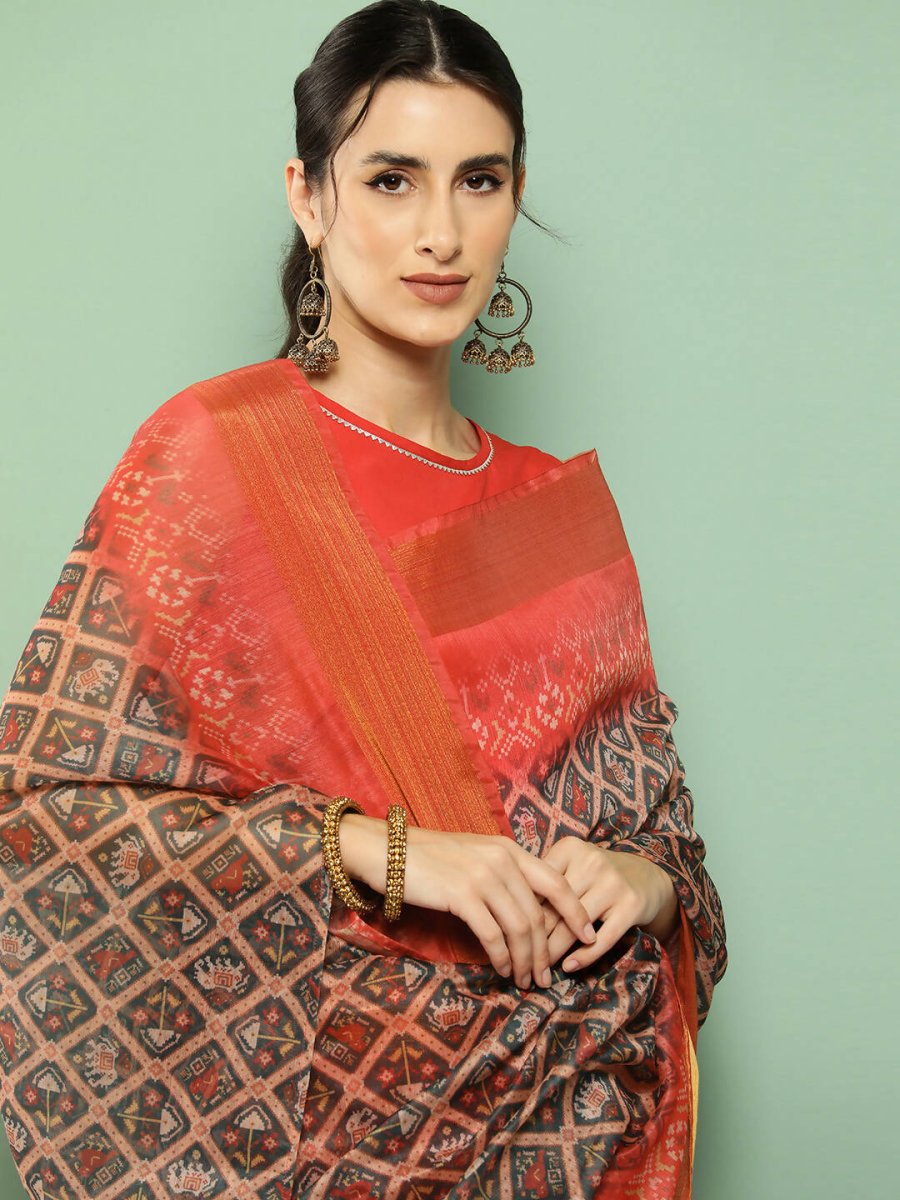 Ahalyaa Women's Traditional wear Saree - Green