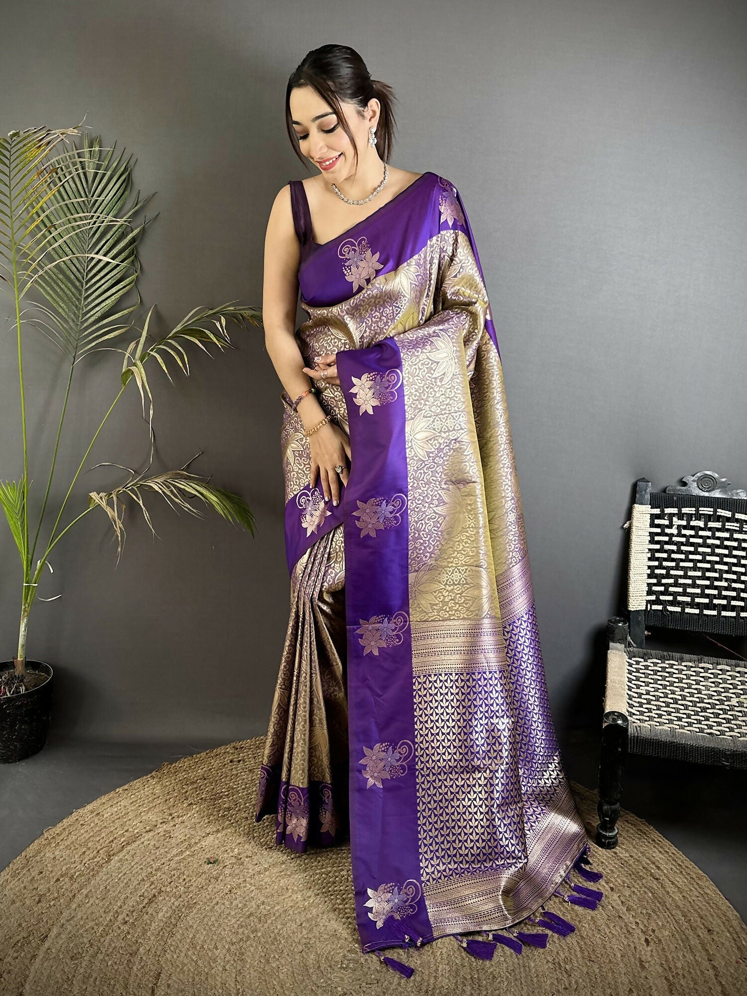 Joban Fashion Purple Intricate Zari Weaving Soft Silk Dharmavaram Saree - Distacart