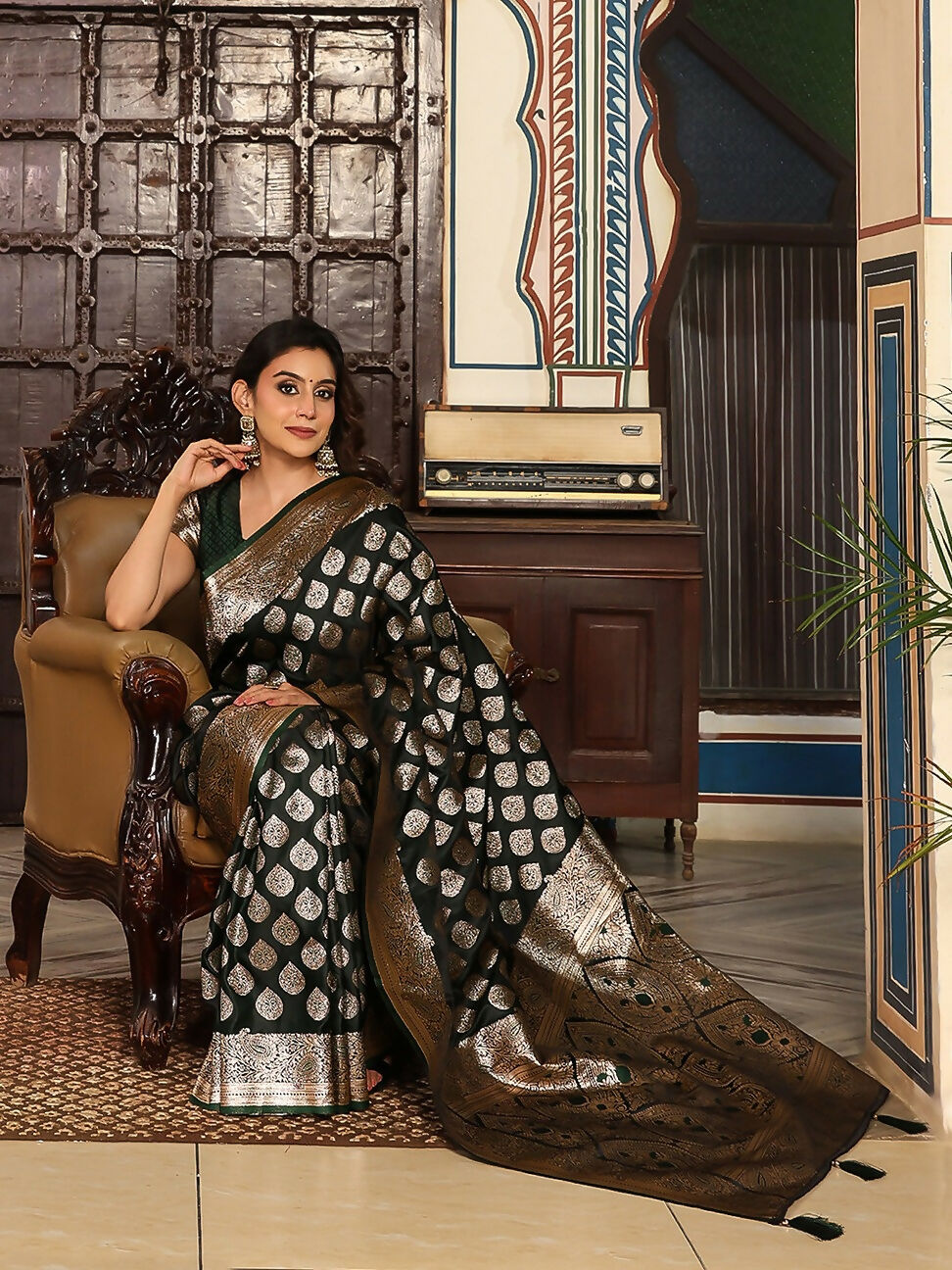 Shree Shyam Fashion Dark Green Silk Saree - Distacart