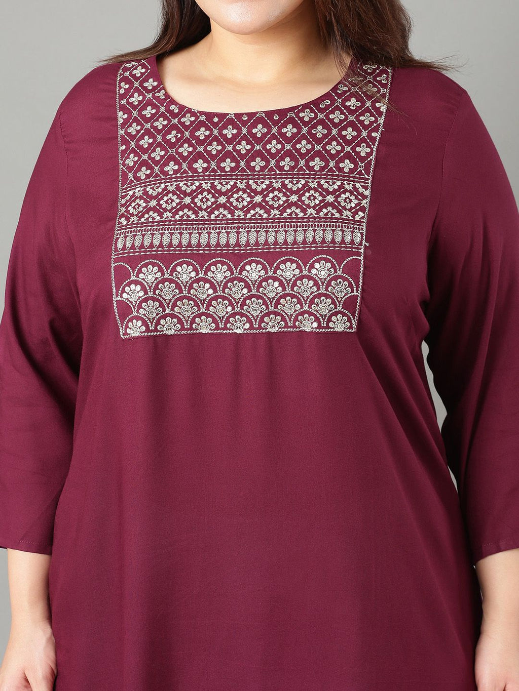 Sztori Plus Size Floral Yoke Design Thread Work Straight Kurta