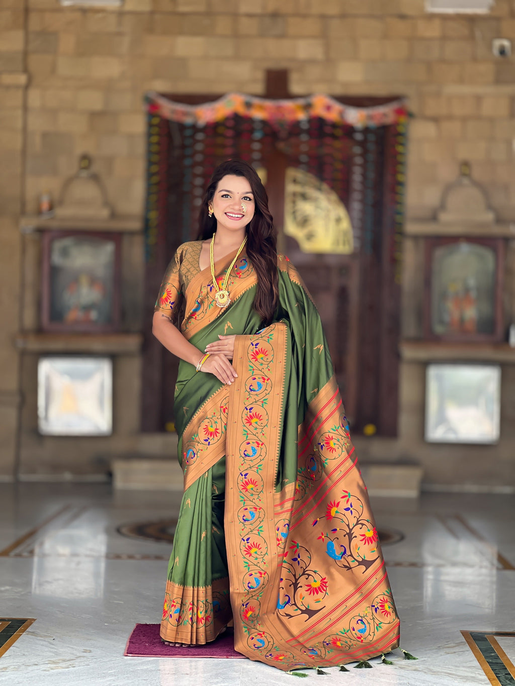 Vedant Vastram Soft Litchi Silk Paithani Jacquard Saree - Mahendi