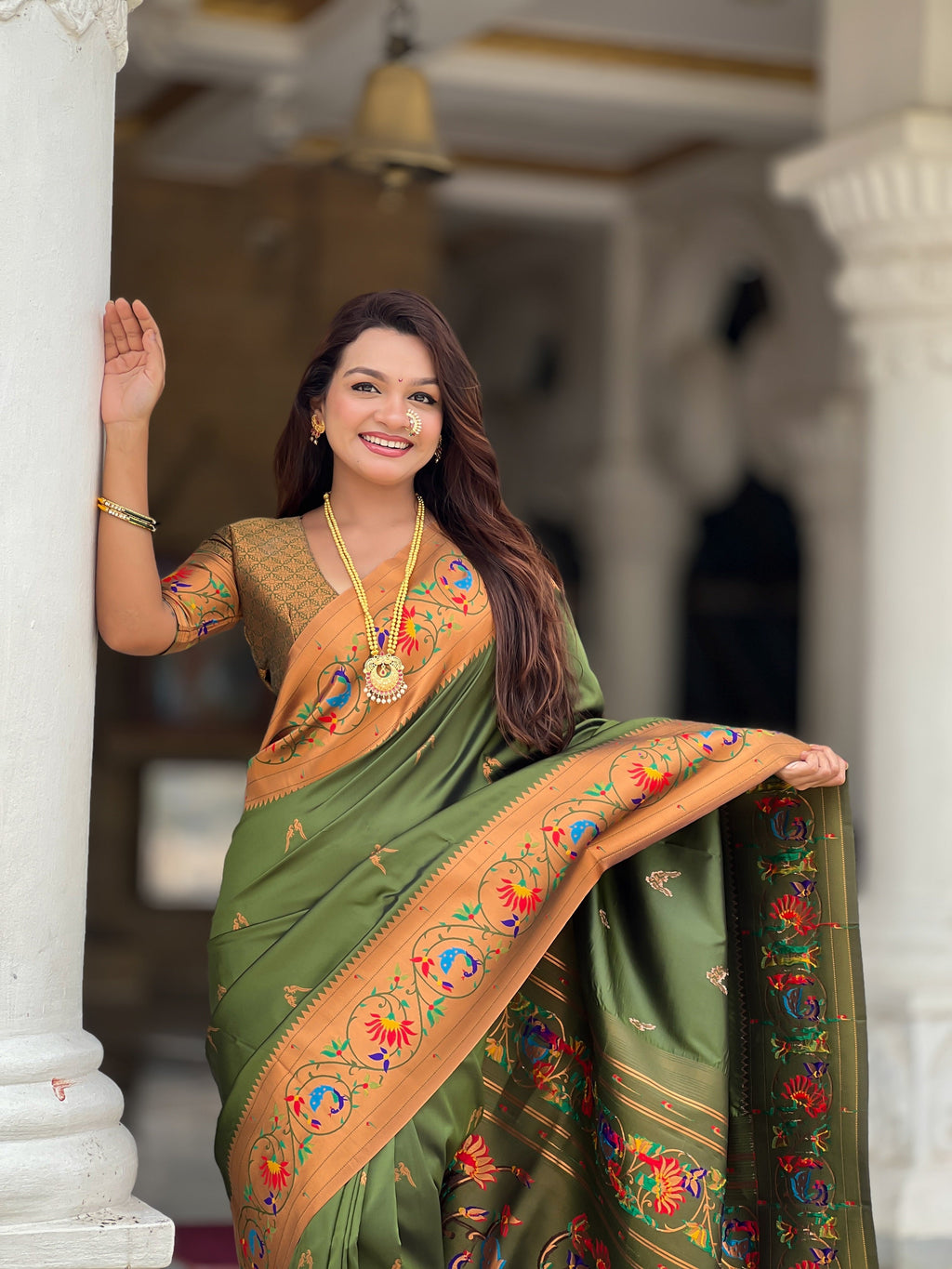 Vedant Vastram Soft Litchi Silk Paithani Jacquard Saree - Mahendi