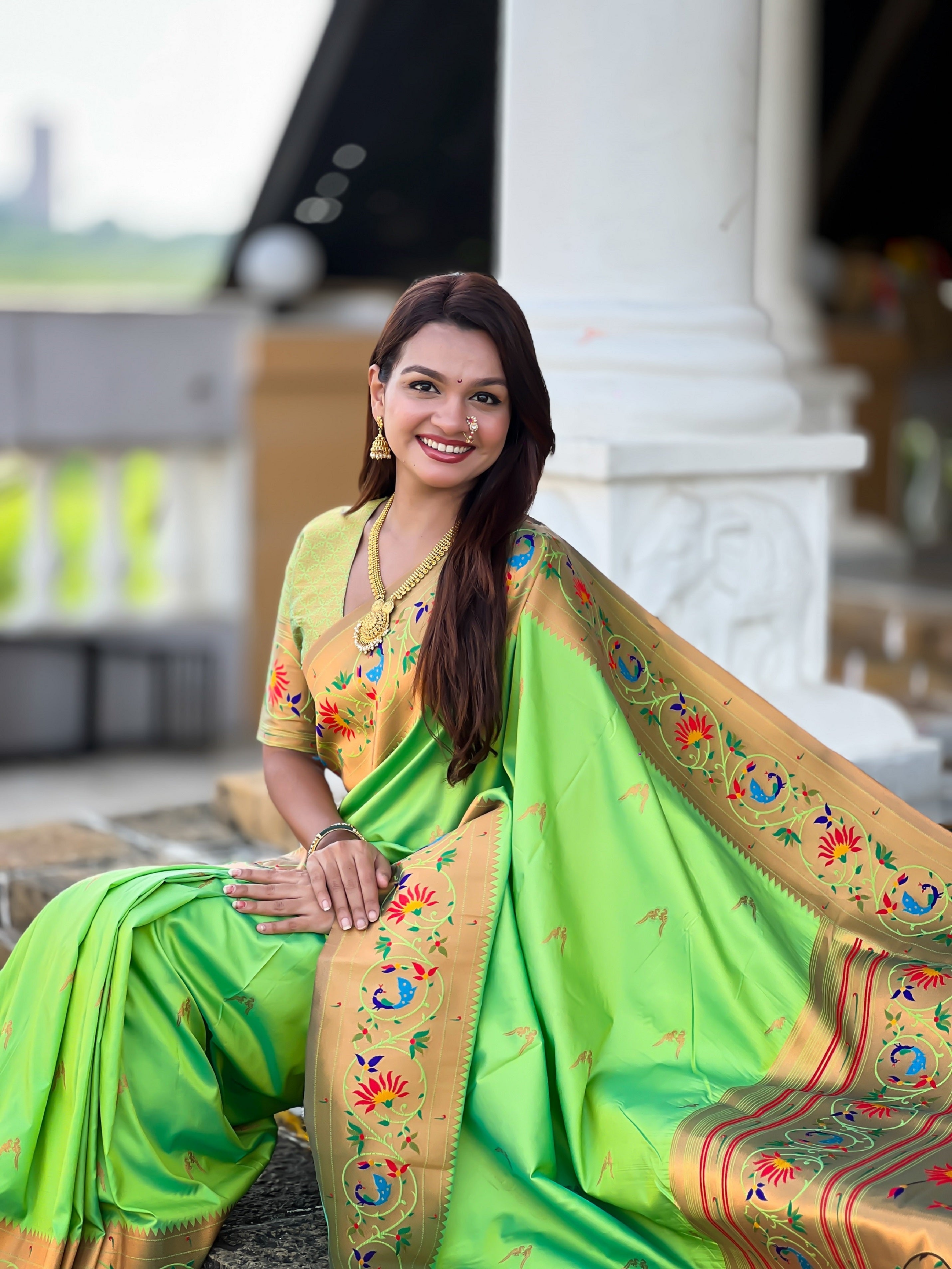 Vedant Vastram Soft Litchi Silk Paithani Jacquard Saree - Parrot