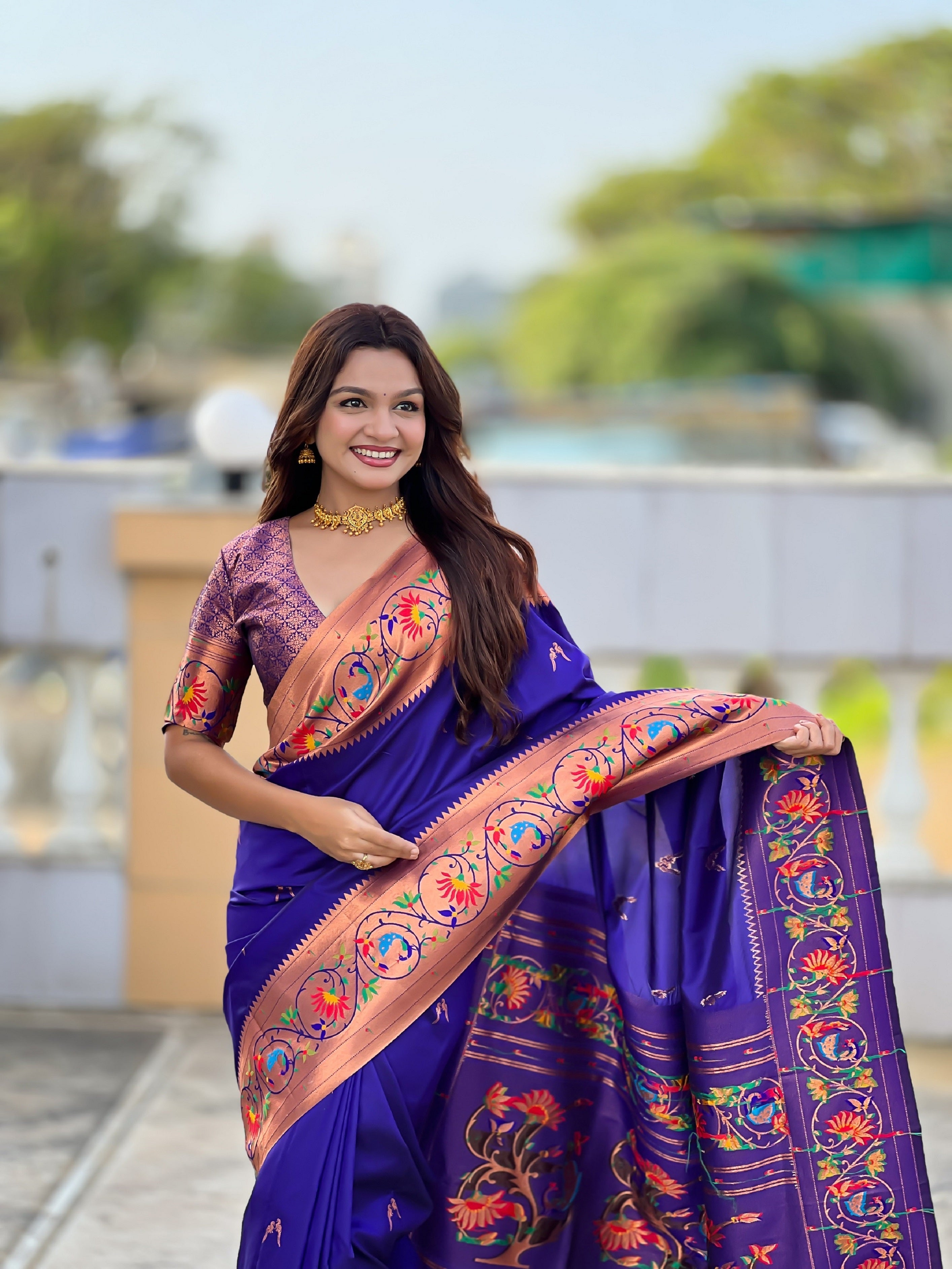 Vedant Vastram Soft Litchi Silk Paithani Jacquard Saree - Violet