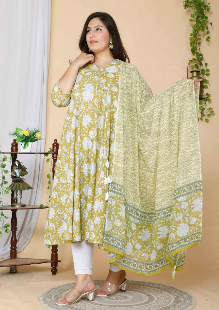 Miravan Women's Yellow Plus Size Floral Anarkali Kurta With Dupatta