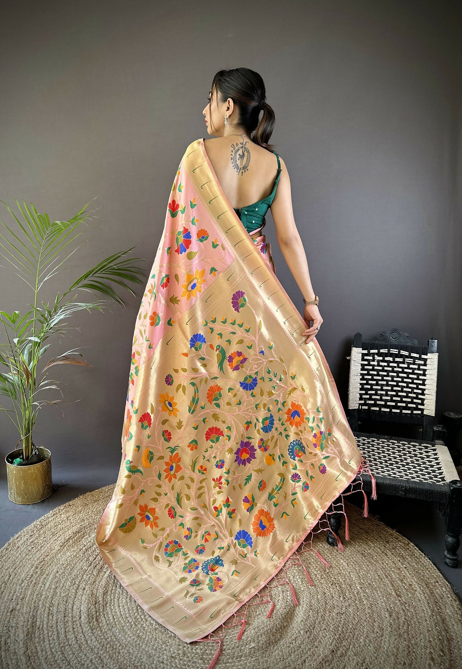 Joban Fashion Peach Zari Woven Floral Motifs Soft Silk Paithani Silk Saree - Distacart