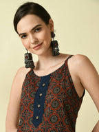 Myshka Women's Multi Straight Kurta & Trousers