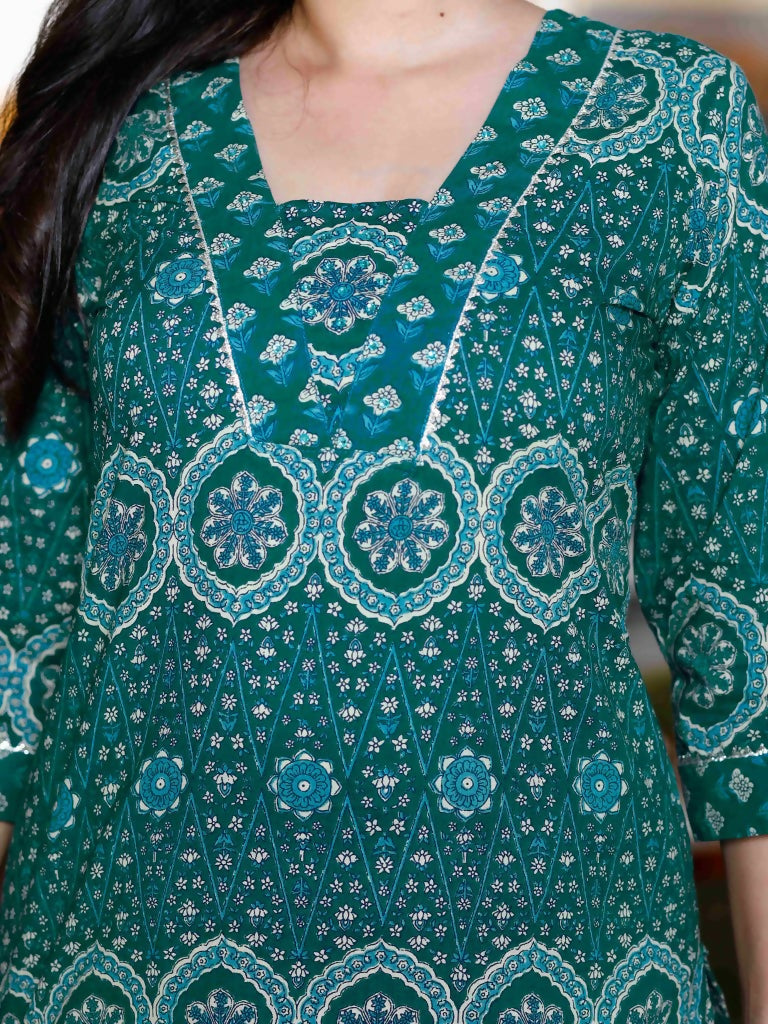 Miravan Women's Cotton Green Floral Printed Straight Pakistani Style Kurta And Palazzo Set