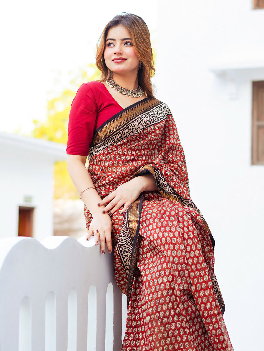 Zibaa Hand-Blocked Pure Maheshwari Silk Red Saree - Small Motifs - Distacart