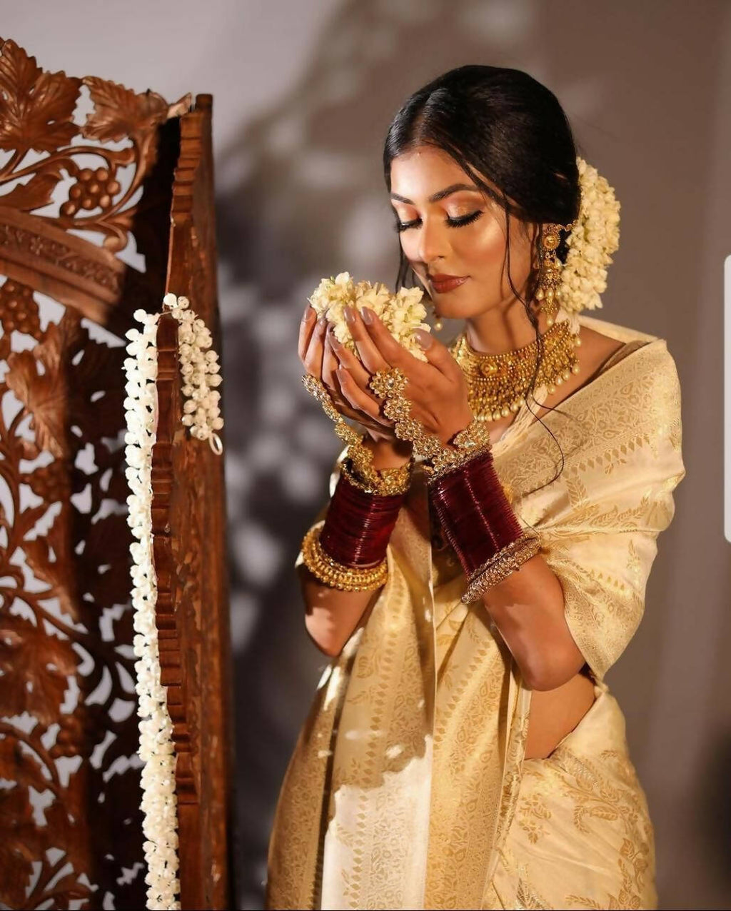 DEIANA'S Beautiful Designer Golden zari Soft Lichi Silk Saree - Cream