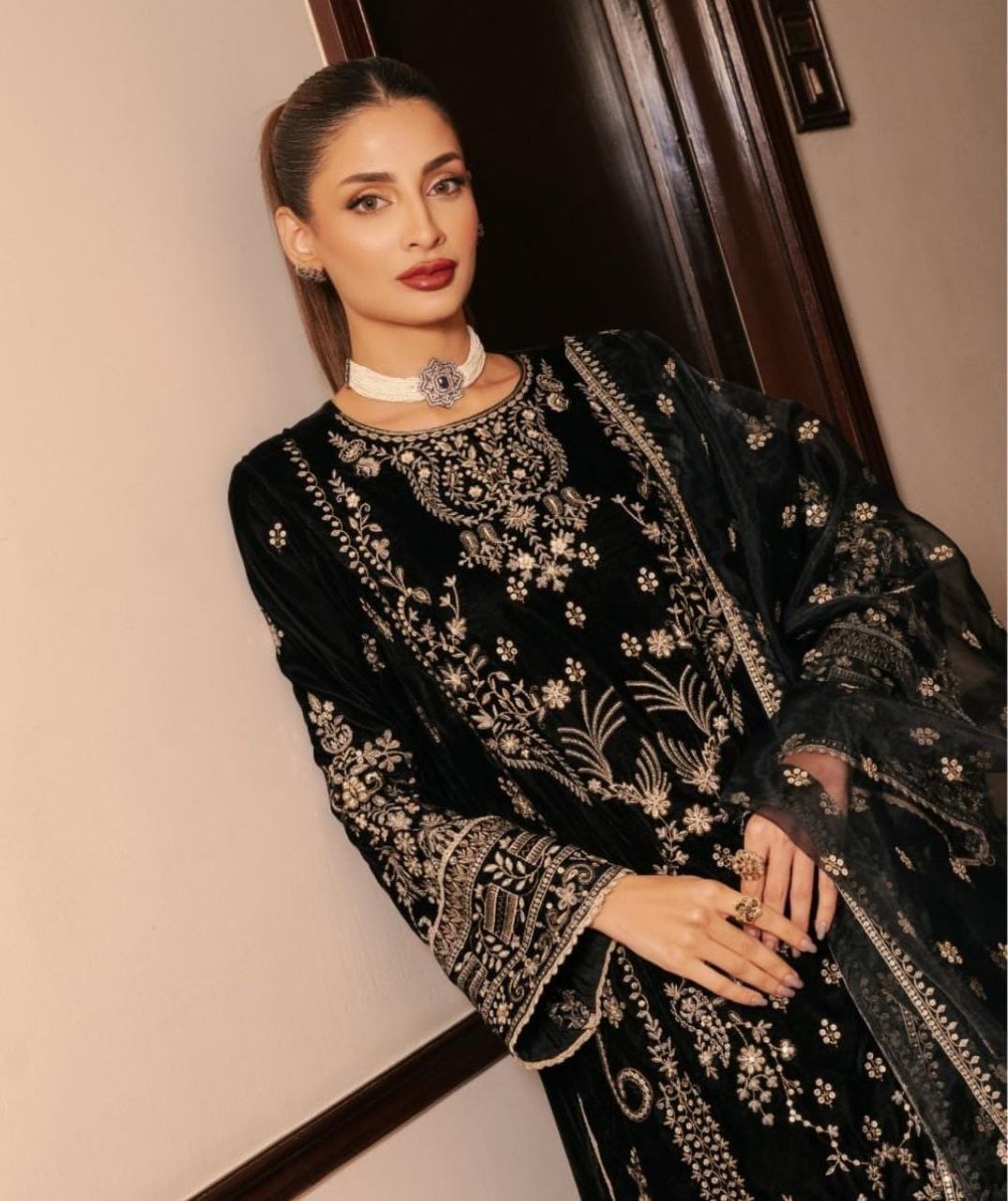 Prazu Fashion Black Chinon Silk Embroidered Salwar Suit - Distacart