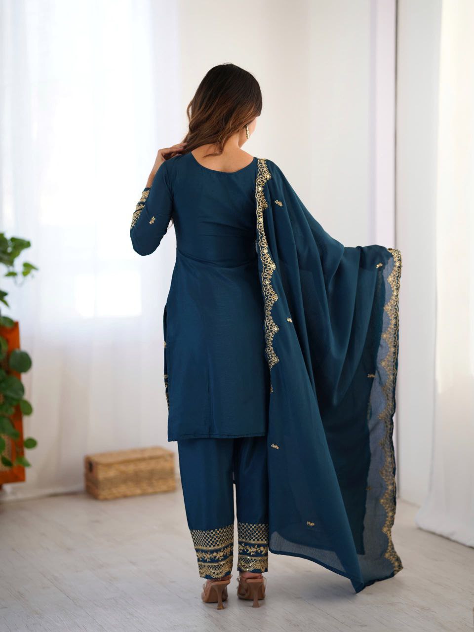 Prazu Fashion Blue Chinon Silk Embroidered Salwar Suit - Distacart