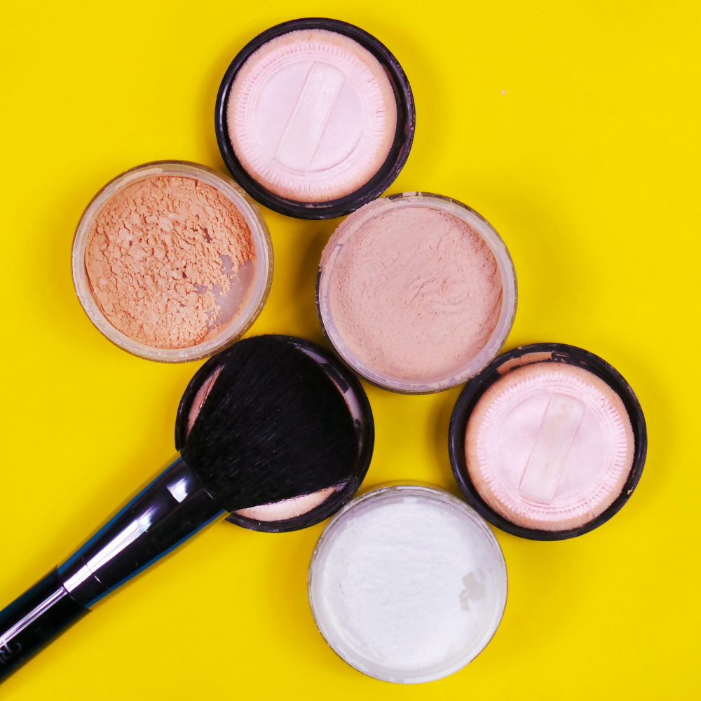 Rude Cosmetics Ultra High Definition Studio Finishing Mineral Powder - Banana